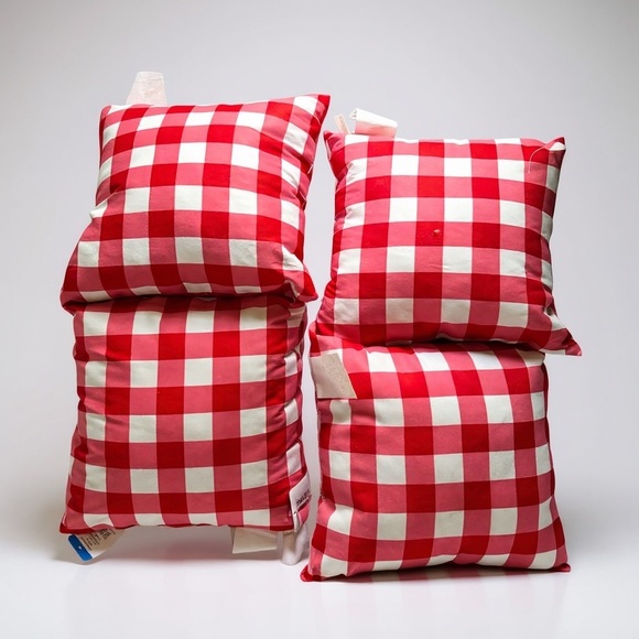 NWT Red and White Checkered Throw Pillows - Picture 1 of 1